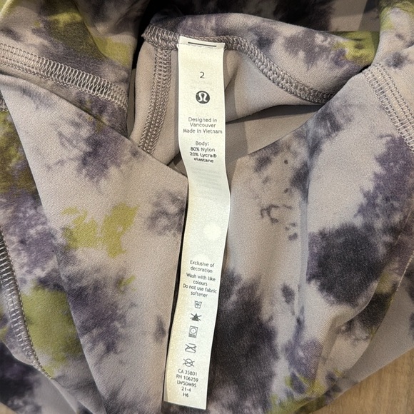 Lululemon Align High-Rise Pant 28"
Radial Tie Dye Mauve Grey Multi
Size 2 - Picture 7 of 8
